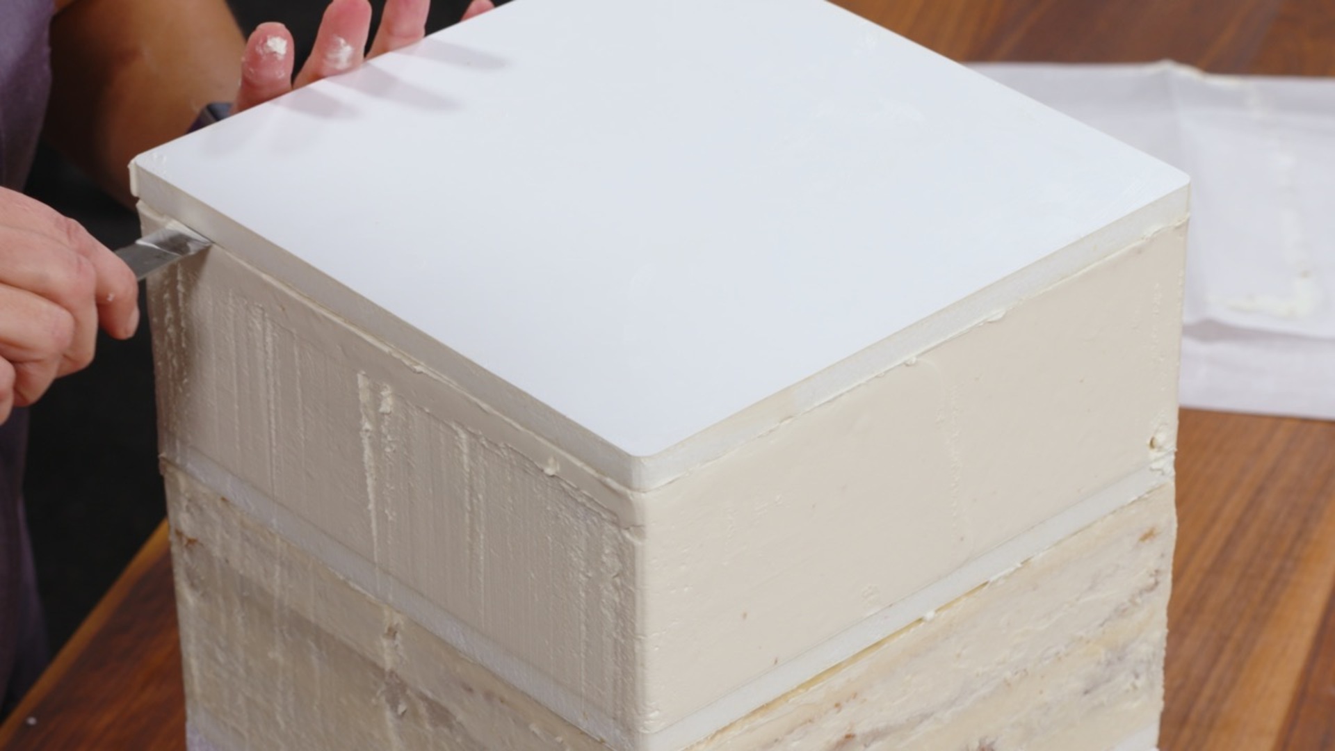 Session 3: Stacking a Triple Barrel Cake